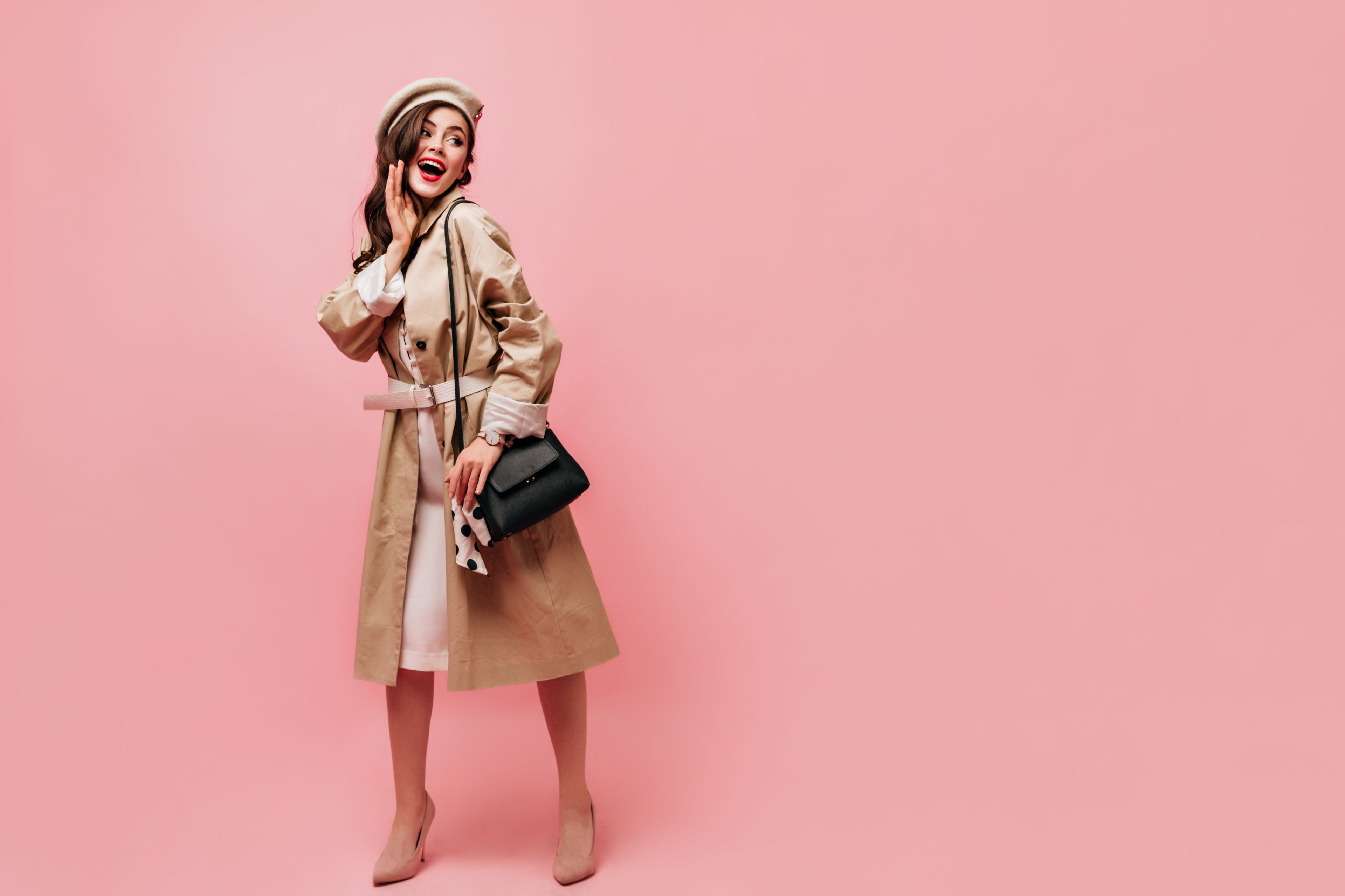 Modern Kadın Giyim: Stil Sahibi Bir Gardırop Oluşturmanın Yolları