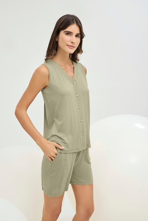 16742 KADIN DÜĞMELİ ŞORT TAKIM