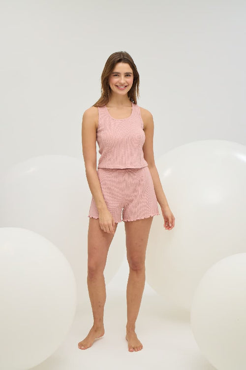 16789 KADIN ATLET ŞORT TAKIM