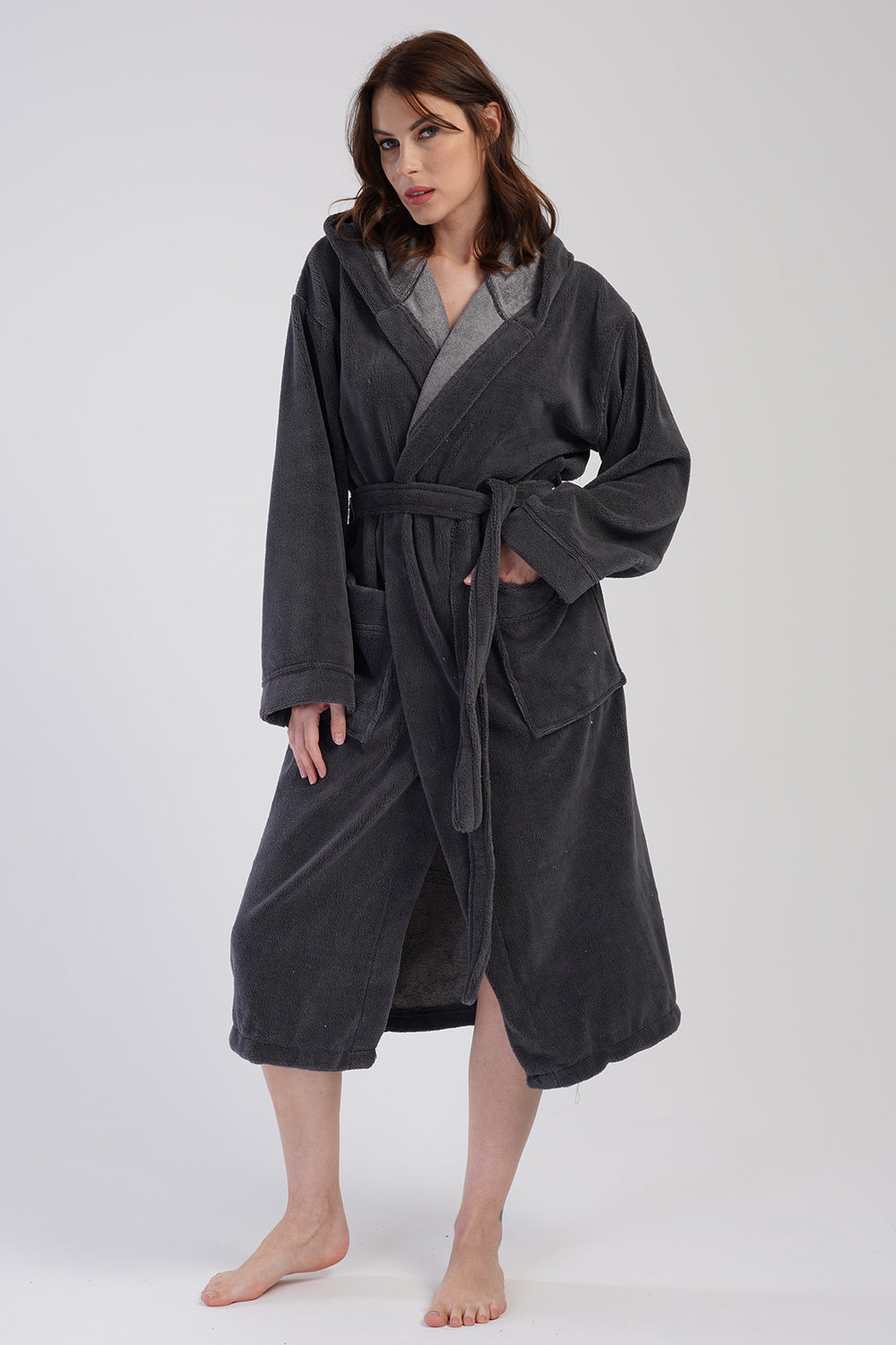 KADIN KAPISONLU UZUN BOY BORNOZ