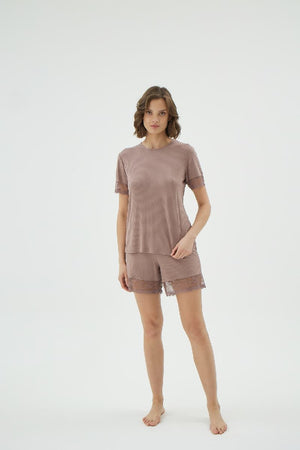 17040 KADIN KAŞKORSE ŞORT TAKIM