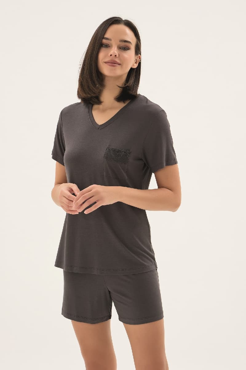 17772 KADIN ŞORT TAKIM