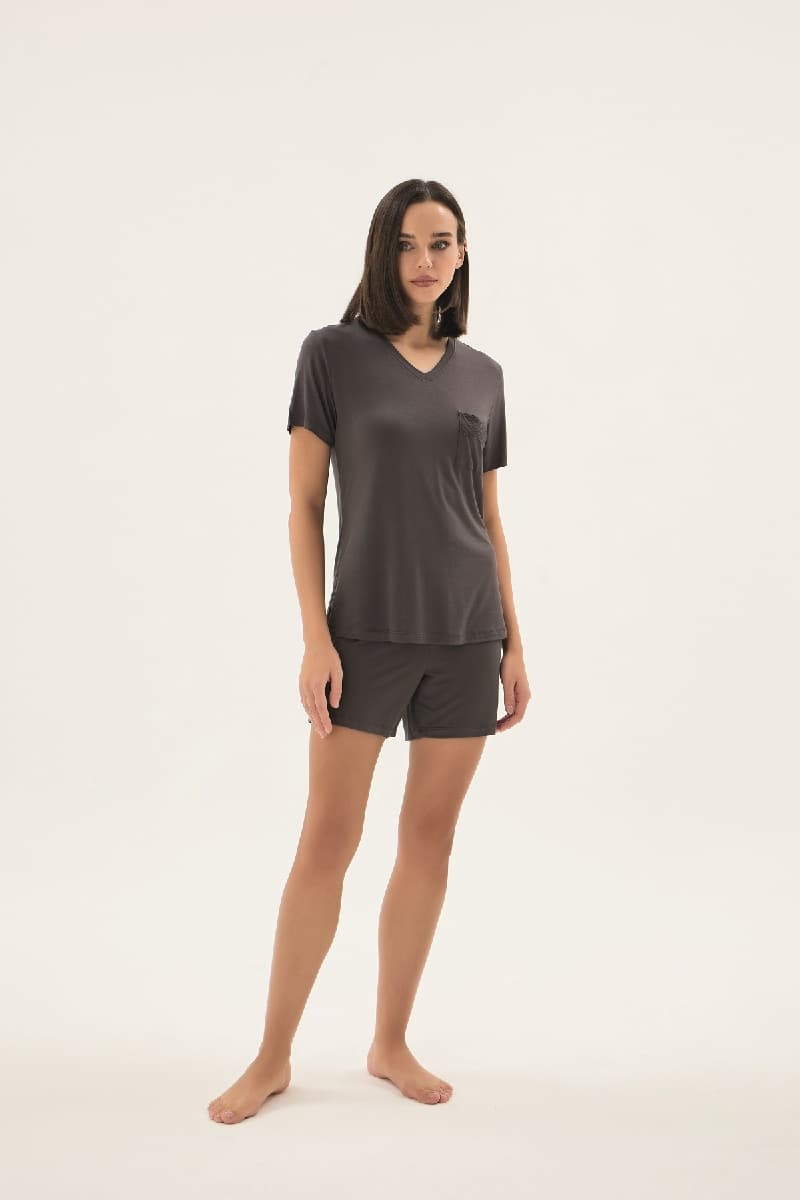 17772 KADIN ŞORT TAKIM