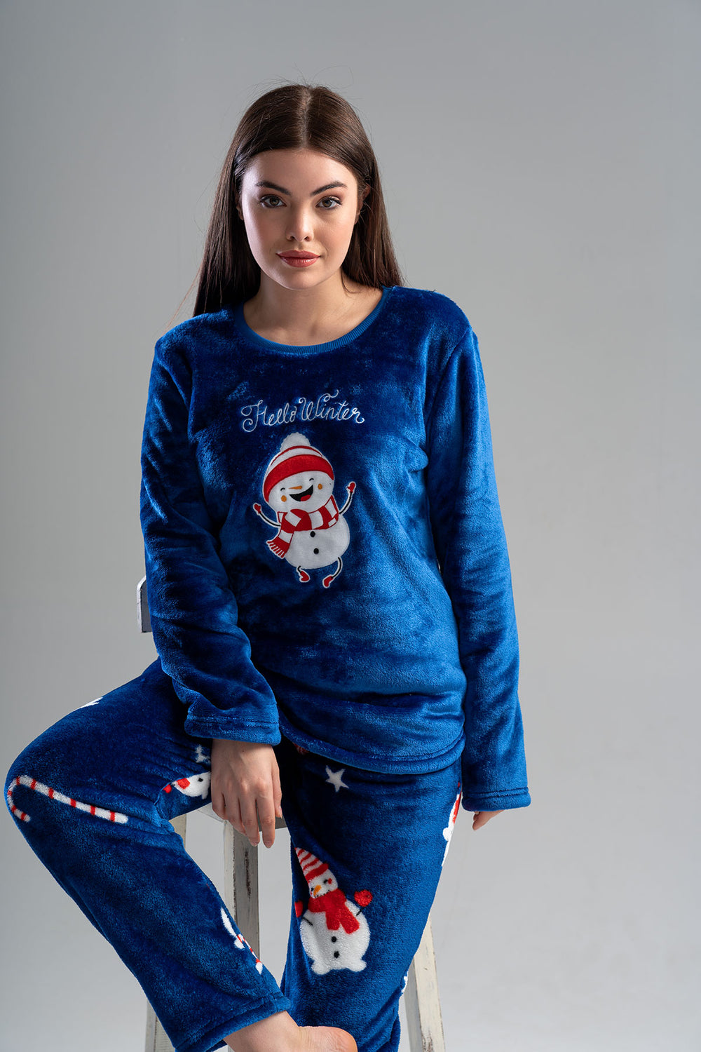 BAYAN SOFT O YAKA UZUN KOL ETEGI OVAL CEPLI PIJAMA TAKIM