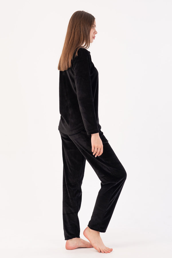 KADIN KADIFE YAKALI YARIM FERMUARLI UZUN KOL ETEGI OVAL CEPLI PIJAMA TAKIM