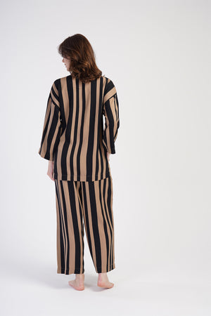 KADIN BELMANDO GOMLEK YAKA TAMAMI DUGMELI UZUN KOL ONU KISA ARKASI UZUN CEPLI PIJAMA TAKIM