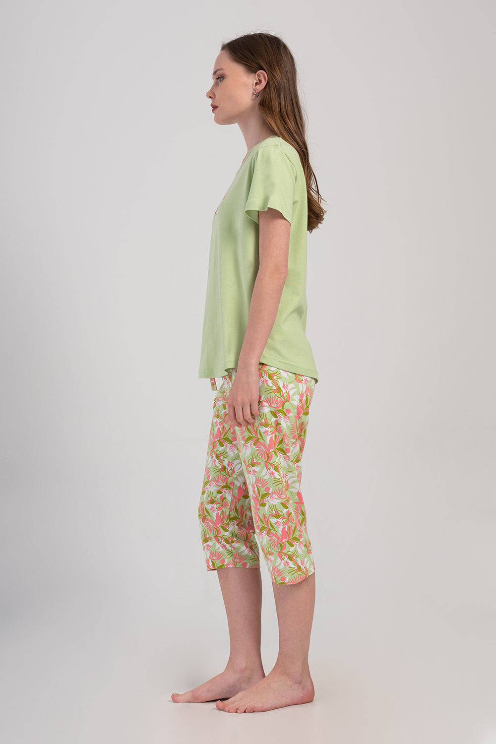 KADIN P.SUPREM O YAKA KISA KOL ETEGI OVAL KAPRI TAKIM