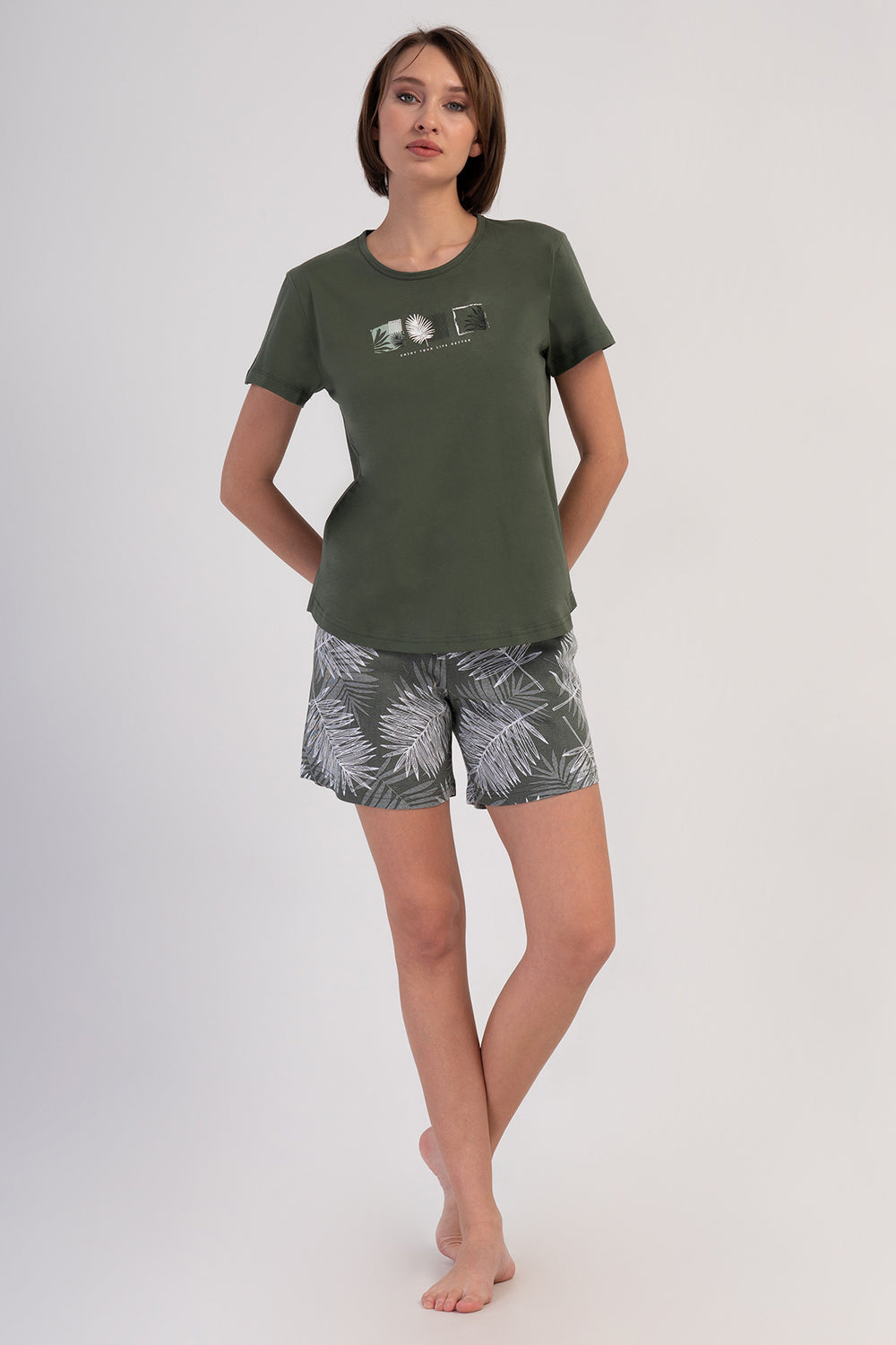 KADIN P.SUPREM O YAKA KISA KOL ETEGI OVAL SORT TAKIM