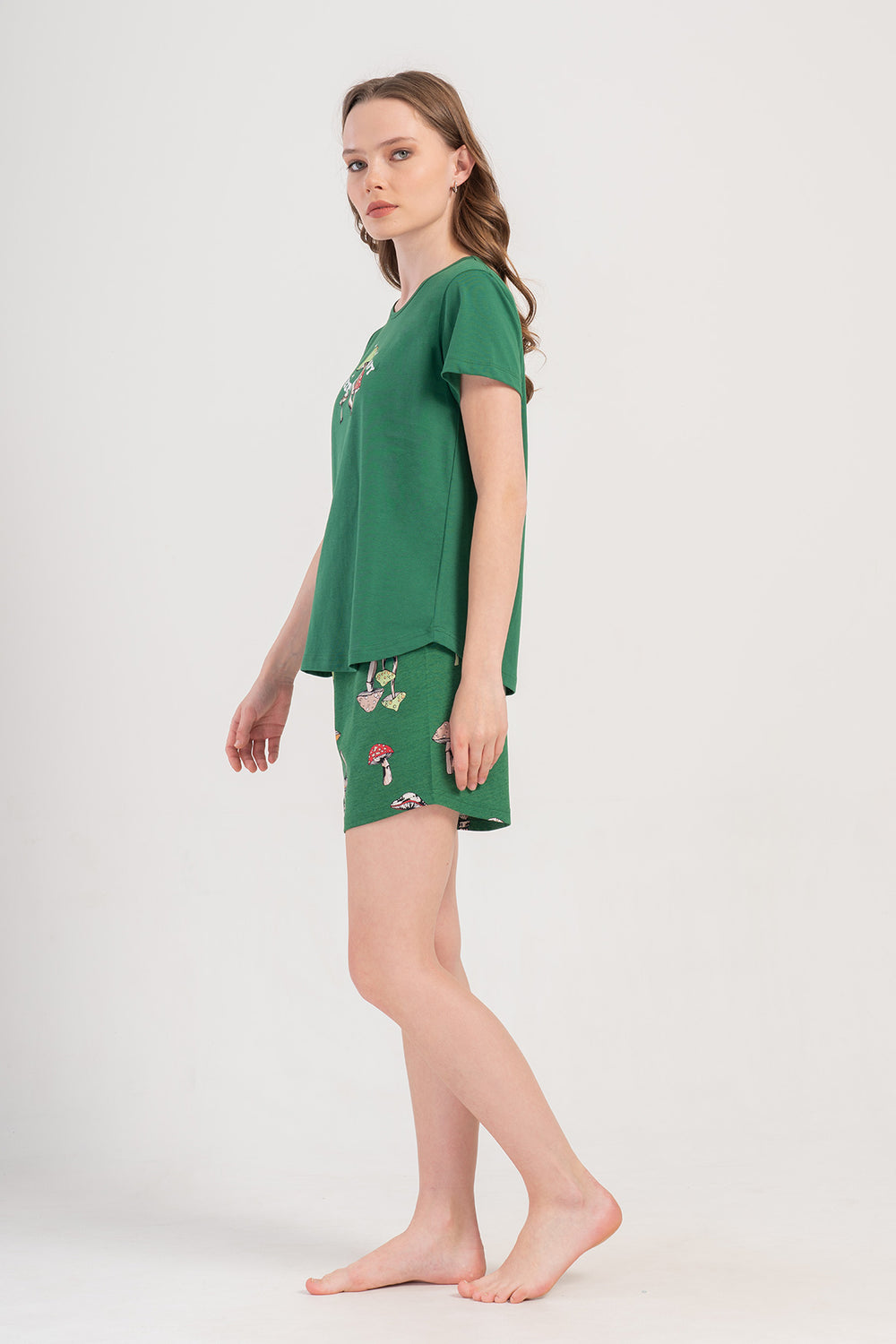 KADIN P.SUPREM O YAKA KISA KOL ETEGI OVAL SORT TAKIM