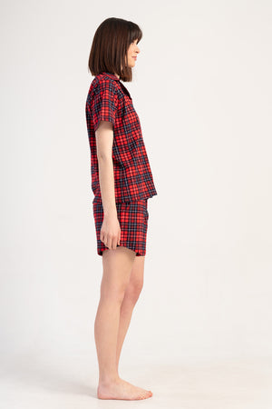 KADIN P.SUPREM GOMLEK YAKA TAMAMI DUGMELI KISA KOL CEPLI SORT TAKIM