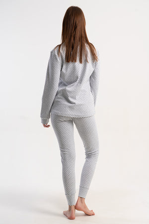 KADIN KASKORSE O YAKA UZUN KOL KOLUCU VE PACASI MANSETLI ETEGI OVAL PIJAMA TAKIM