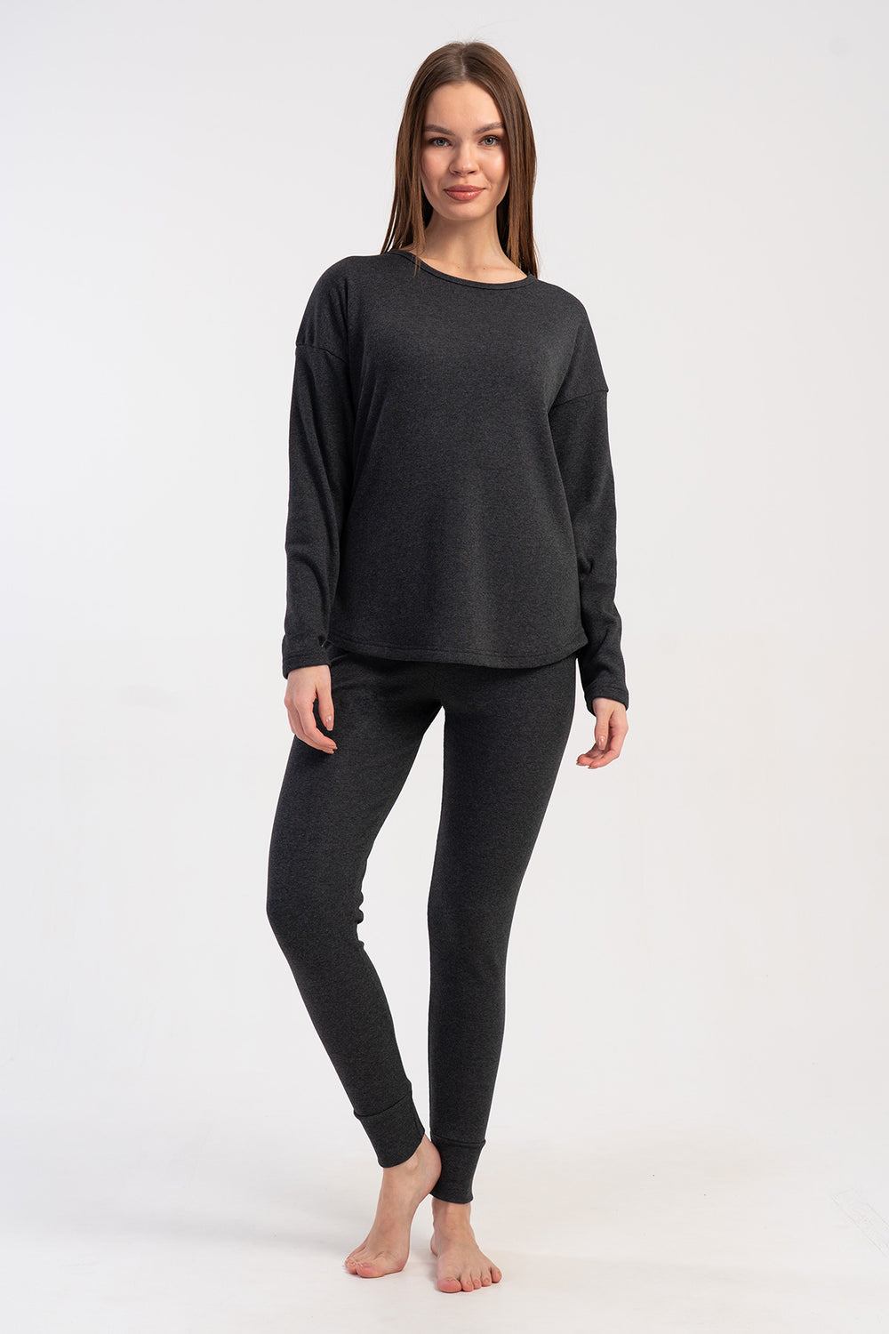 KADIN KASKORSE UZUN KOL UZUN PACA PACA MANSETLI PIJAMA TAKIM