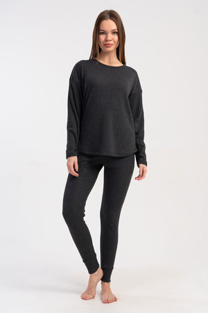 KADIN KASKORSE UZUN KOL UZUN PACA PACA MANSETLI PIJAMA TAKIM