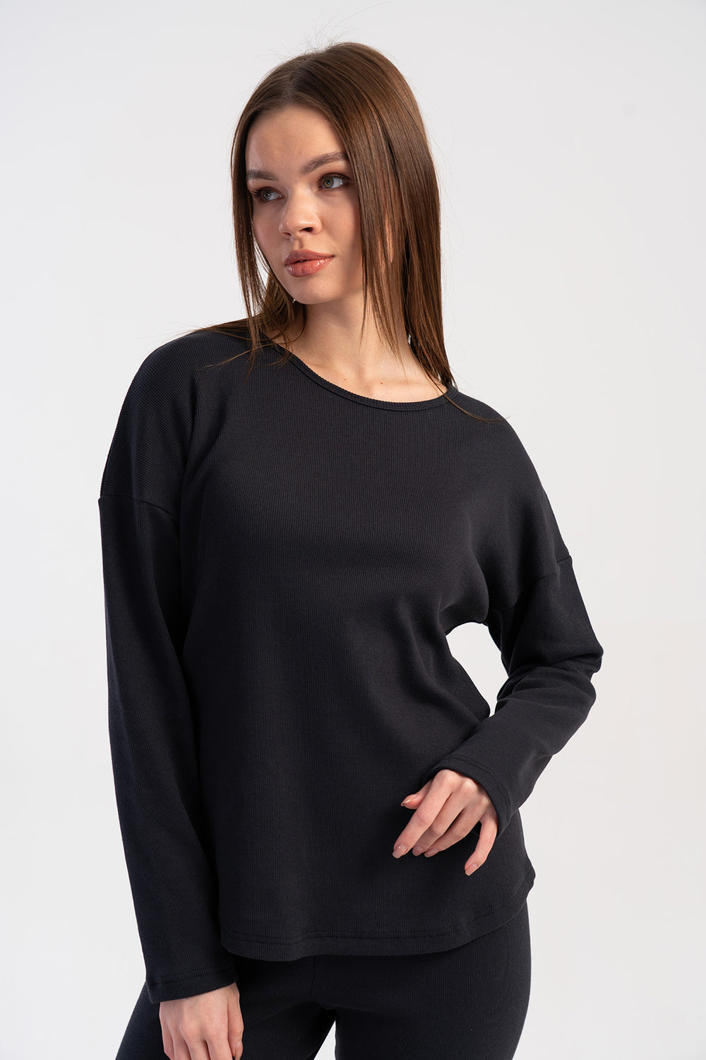 KADIN KASKORSE UZUN KOL UZUN PACA PACA MANSETLI PIJAMA TAKIM