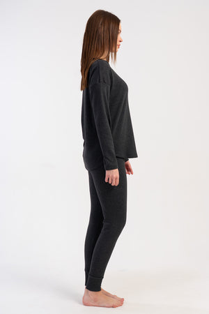 KADIN KASKORSE UZUN KOL UZUN PACA PACA MANSETLI PIJAMA TAKIM